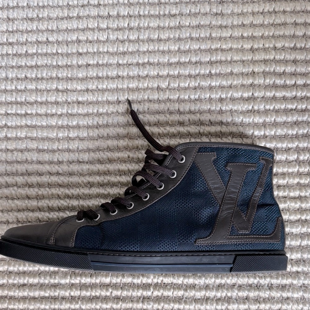 Louis Vuitton LV MENS BOOT  soft sole 10/ 10 1/2 navy w/dk brown logo